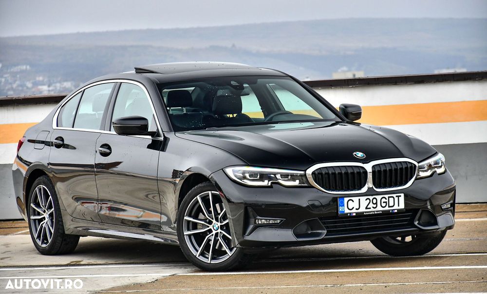 BMW Seria 3 330i xDrive AT - 2