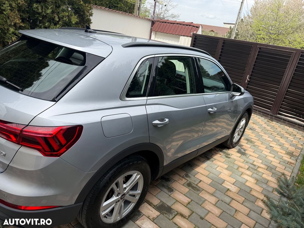 Audi Q3 2.0 35 TDI S tronic quattro Advanced - 10