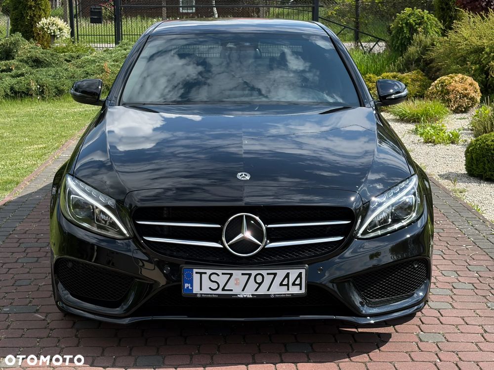 Mercedes-Benz Klasa C 180 9G-TRONIC AMG Line - 18