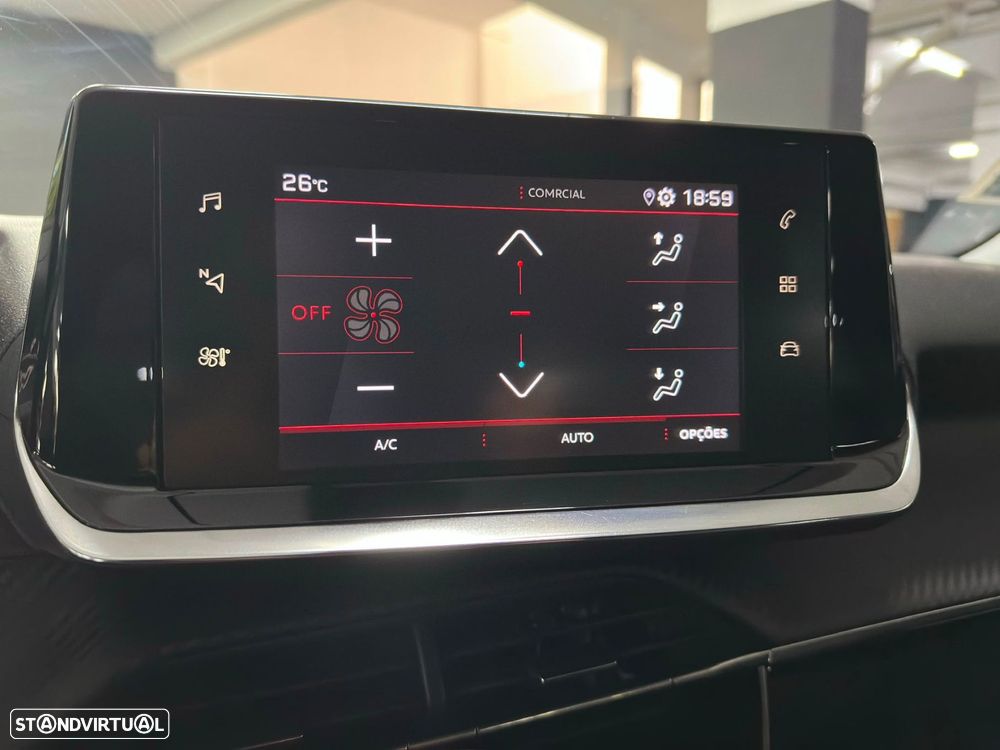 Peugeot 2008 1.2 PureTech Allure EAT8 - 18