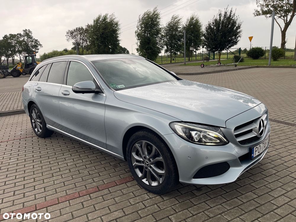 Mercedes-Benz Klasa C 200 4-Matic 9G-TRONIC - 2