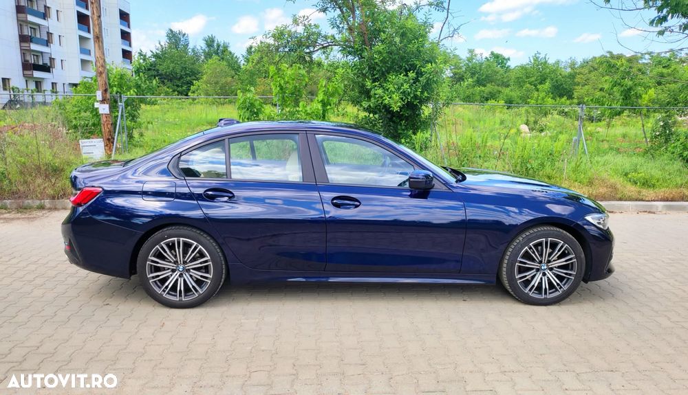 BMW Seria 3 320i Aut. Luxury Line - 7