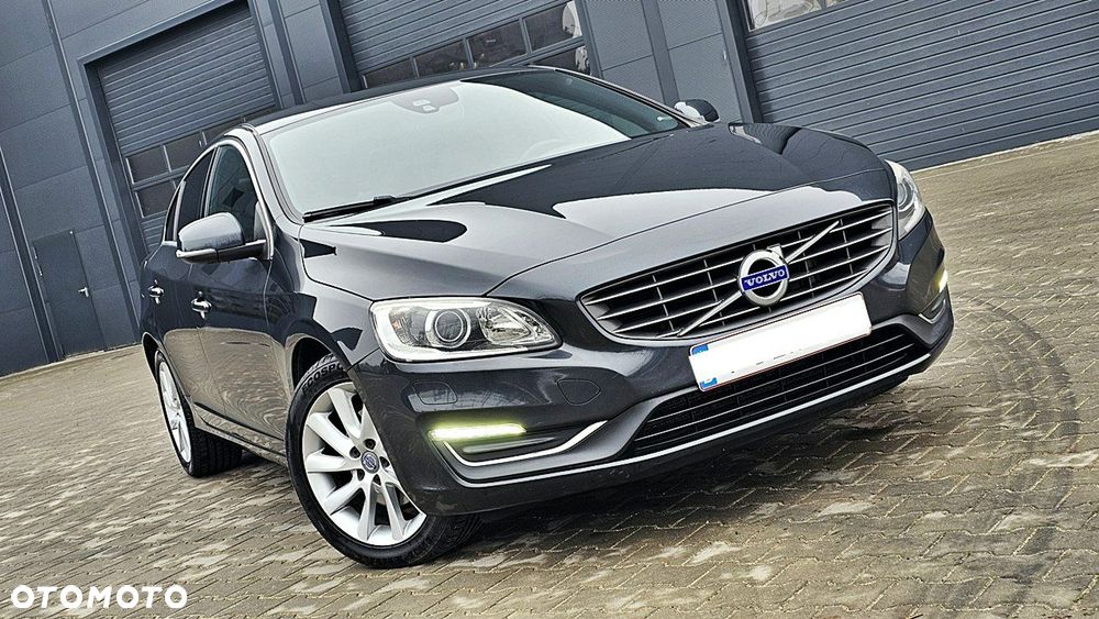 Volvo S60 - 3