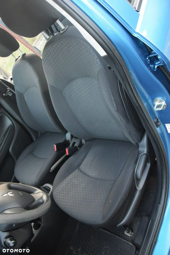 Mitsubishi Space Star 1.0 Plus - 25