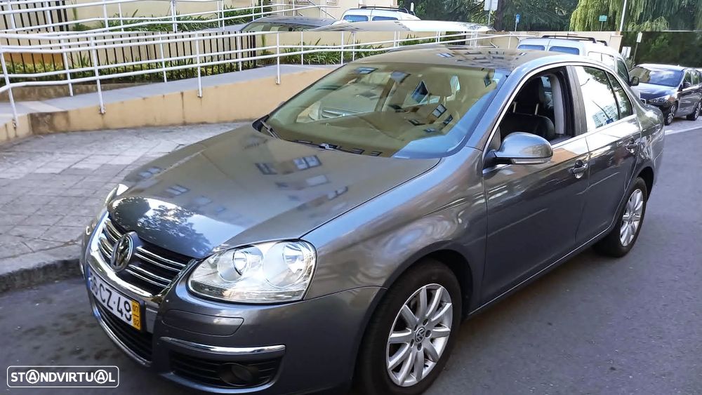 VW Jetta 1.9 TDi Confortline - 22