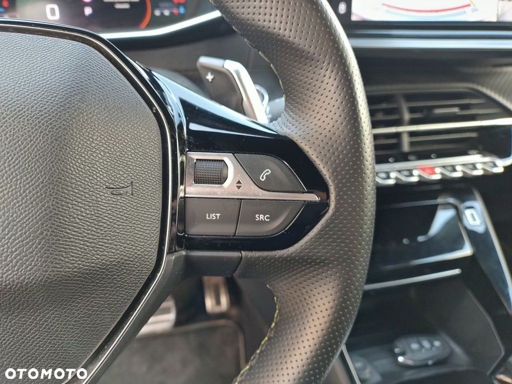 Peugeot 2008 1.2 PureTech GT S&S EAT8 - 17