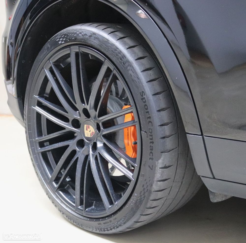 Porsche Cayenne Coupé E-Hybrid Platinum Edition - 28