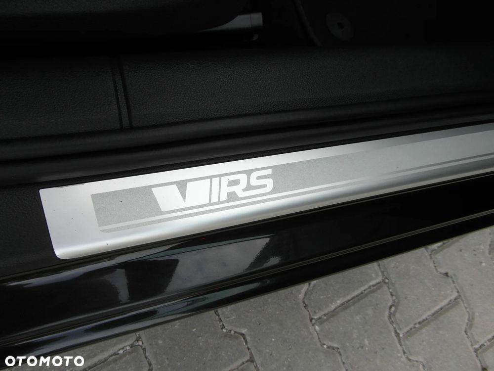 Skoda Octavia 2.0 TDI DSG RS - 36