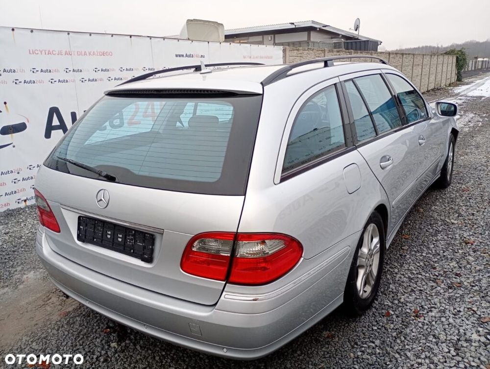 Mercedes-Benz Klasa E 220 CDI Avantgarde DPF - 5