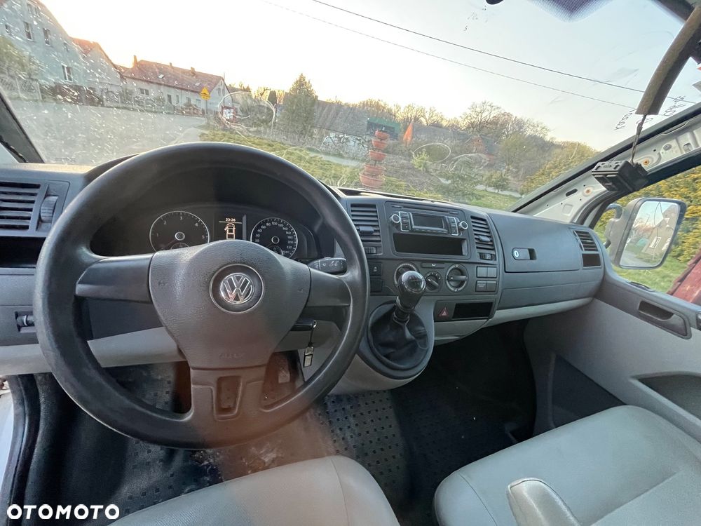 Volkswagen Transporter - 6