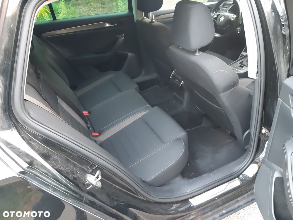 Skoda Superb 2.0 TDI SCR 4x4 Scout DSG - 20