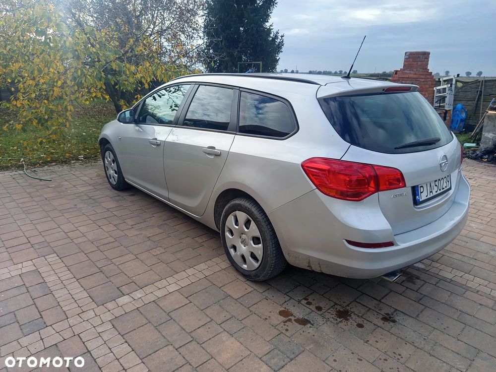 Opel Astra - 8