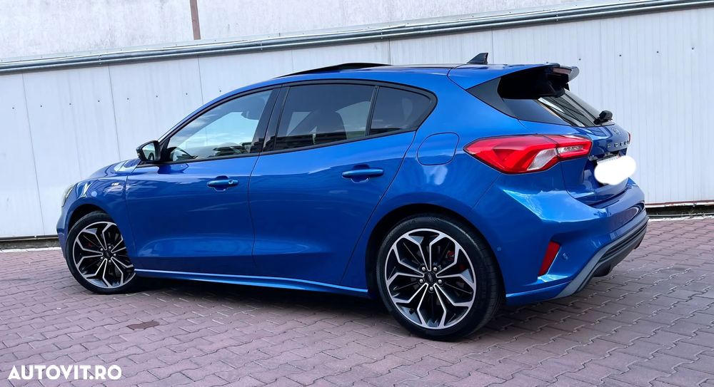 Ford Focus - 10