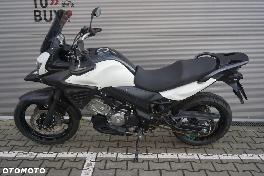 Suzuki V-STROM - 10