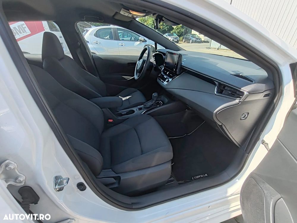 Toyota Corolla 1.8 HSD TS Eco - 11