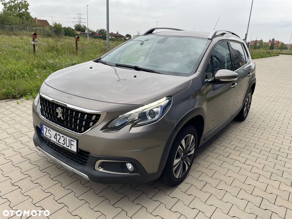 Peugeot 2008 1.2 Pure Tech Allure S&S - 2