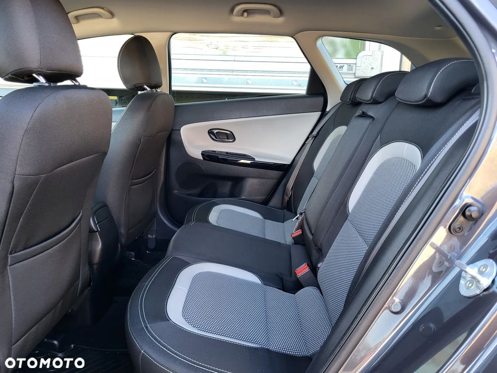 Kia Ceed 1.4 L Business Line Plus - 25