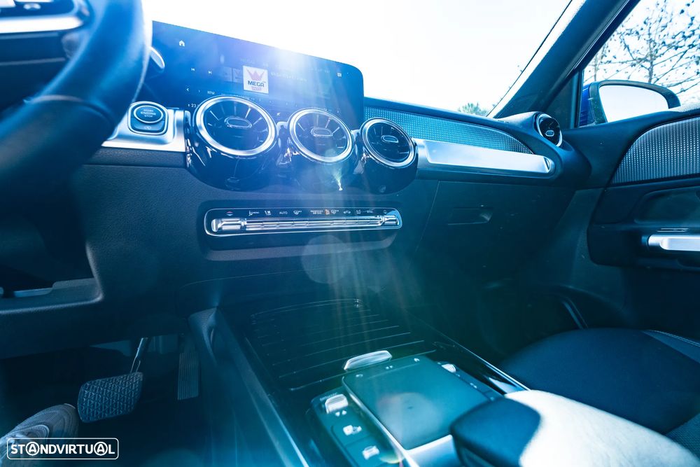 Mercedes-Benz GLB 180 d 8G-DCT Progressive - 37