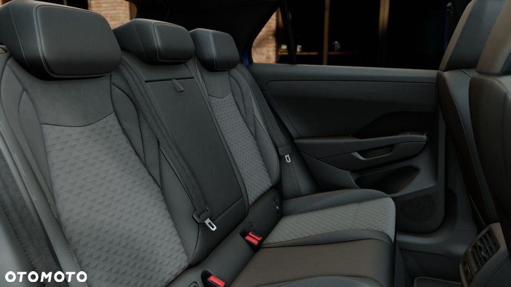 Volkswagen T-Roc - 13