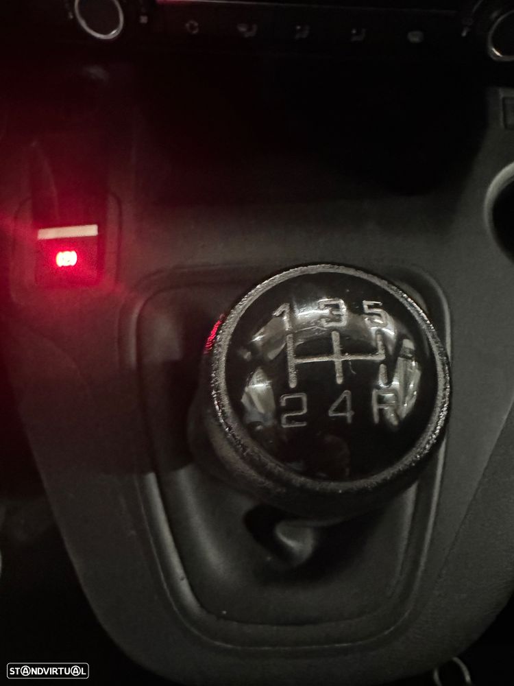 Peugeot Partner - 10
