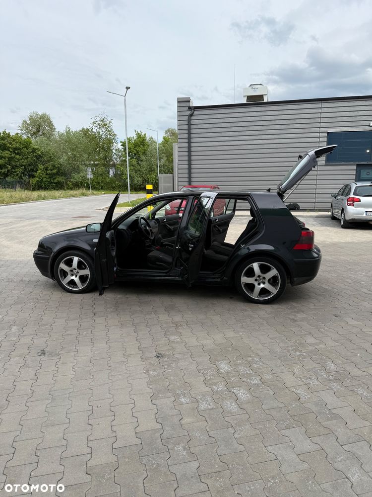 Volkswagen Golf 1.9 TDI Highline - 15