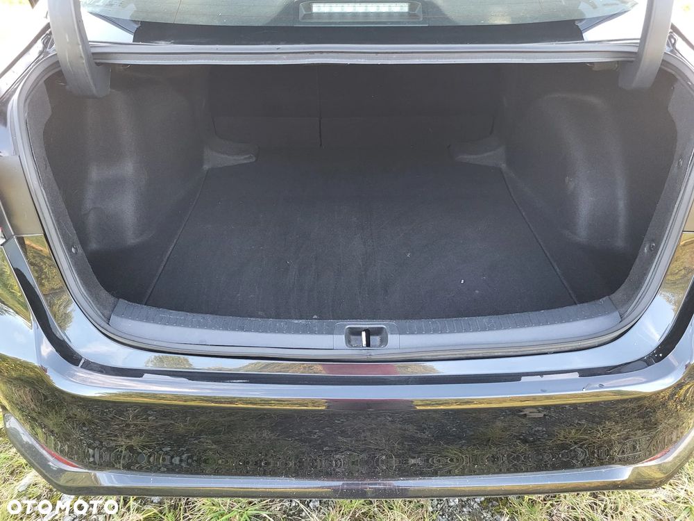 Toyota Corolla - 13