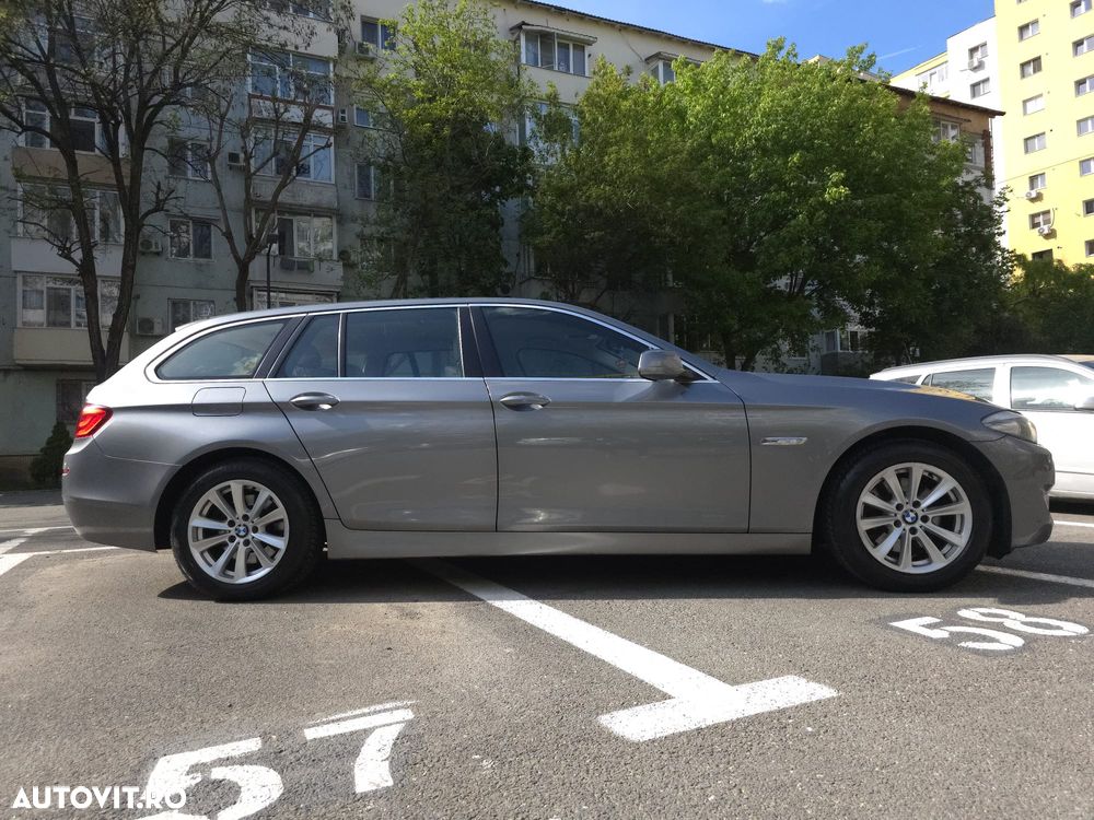 BMW Seria 5 520d Aut. Modern Line - 2