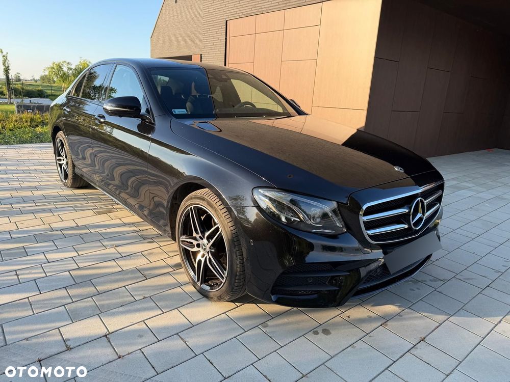 Mercedes-Benz Klasa E 220 d 4-Matic 9G-TRONIC - 17