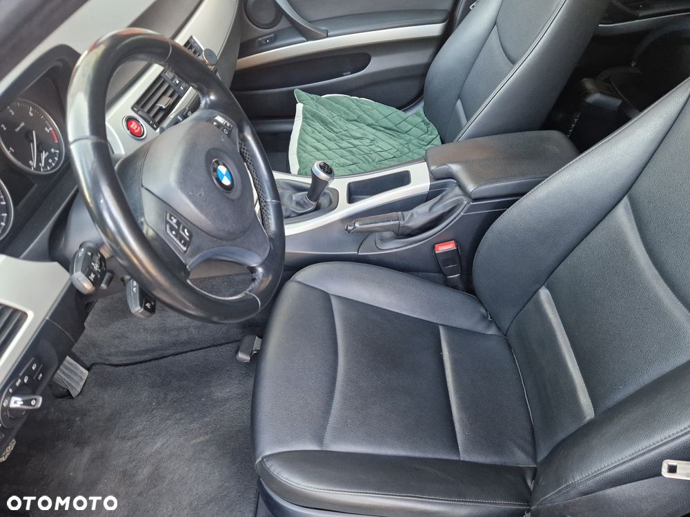 BMW Seria 3 318d - 8