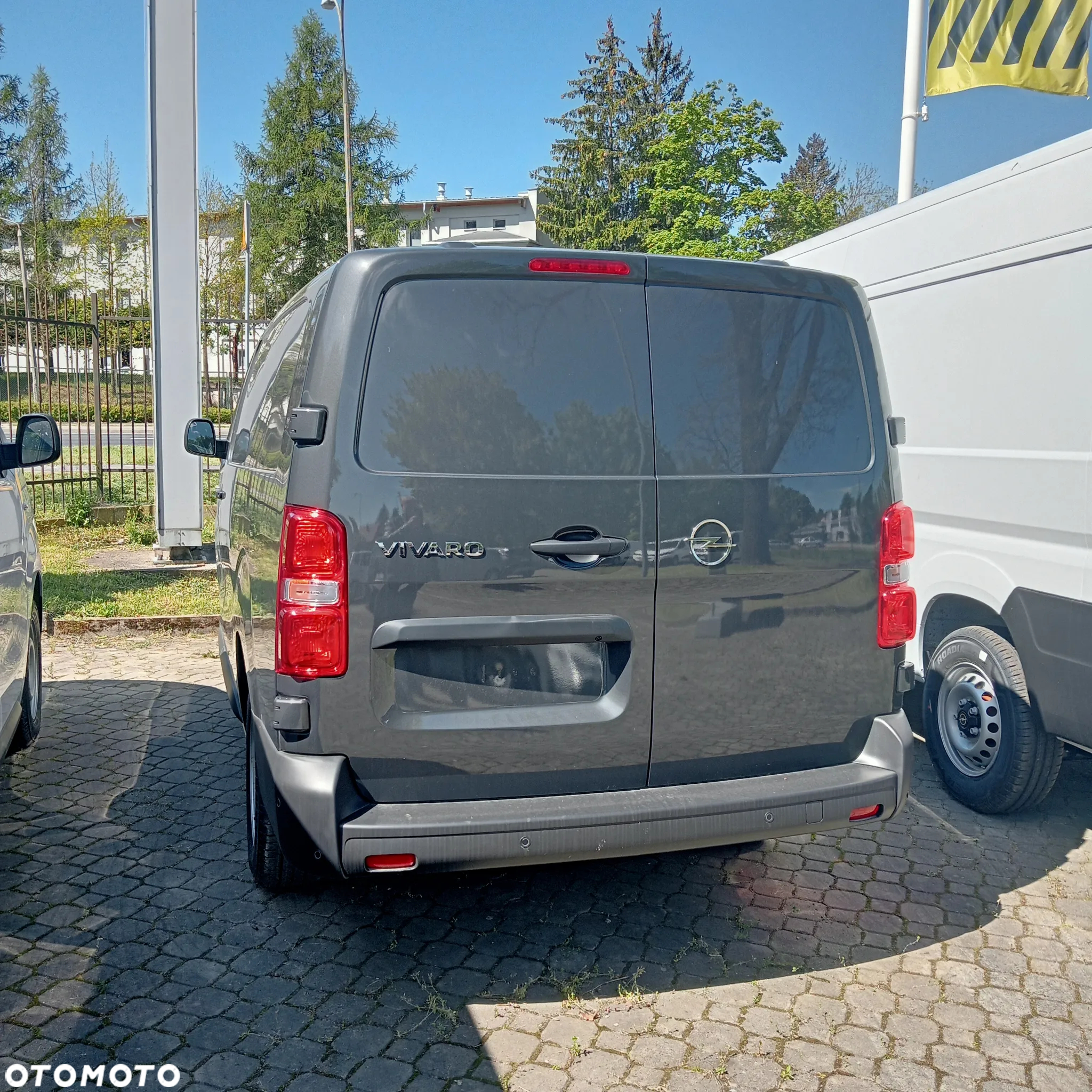 Opel Vivaro - 4