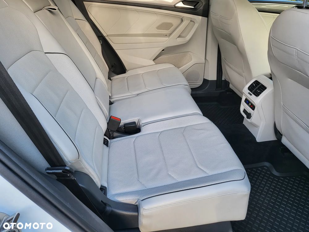 Volkswagen Tiguan Allspace - 15