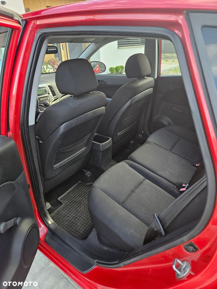 Hyundai i30 1.4 Comfort - 11