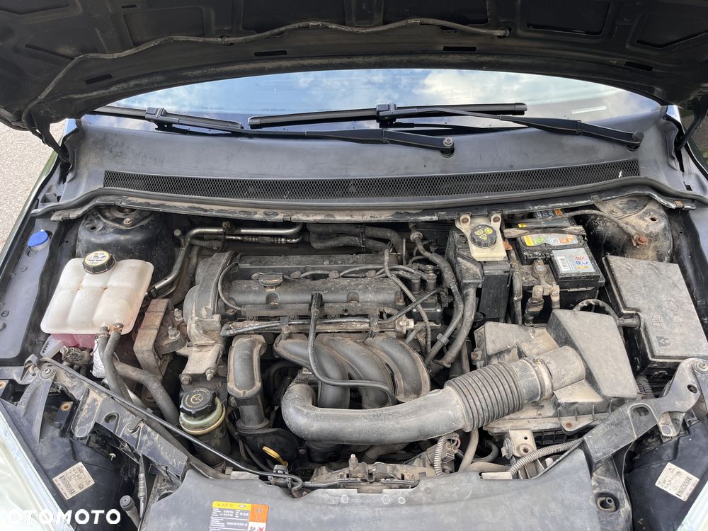 Ford Focus 1.6 Ambiente - 15