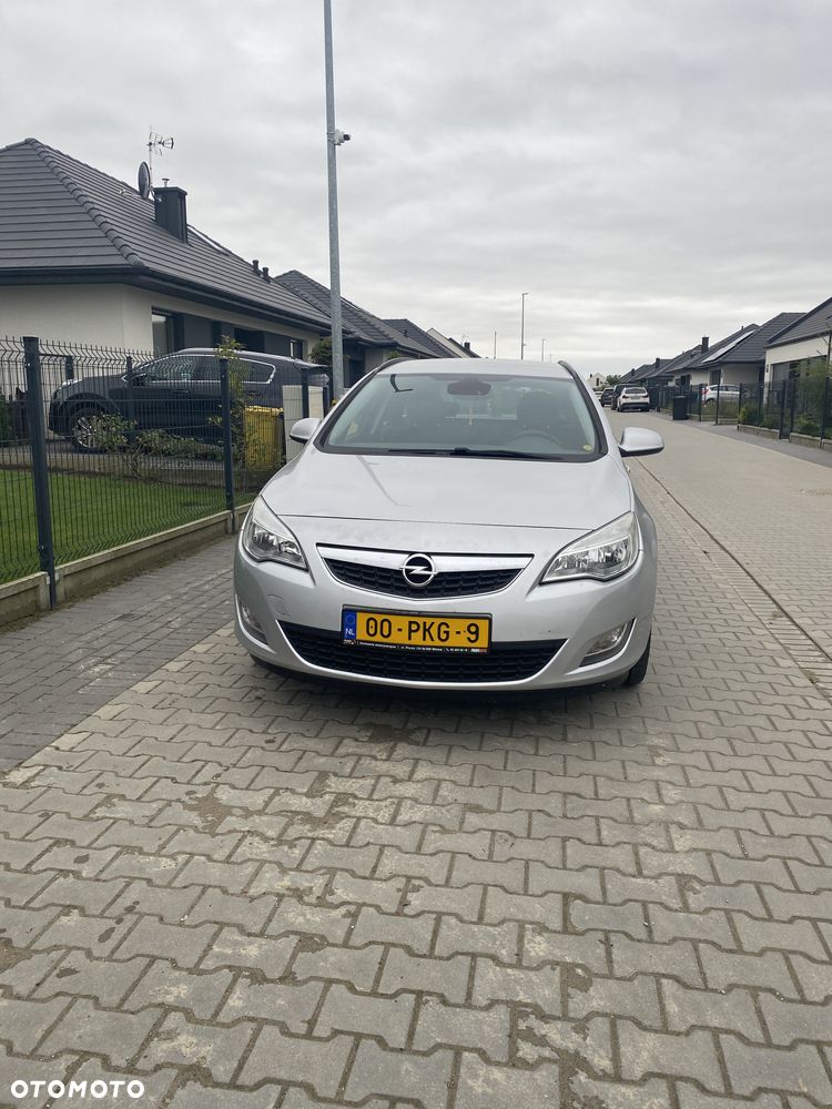 Opel Astra 1.3 CDTI DPF ecoFLEX TourerStart/Stop Edition - 1