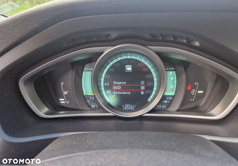 Volvo V40 T2 You - 27