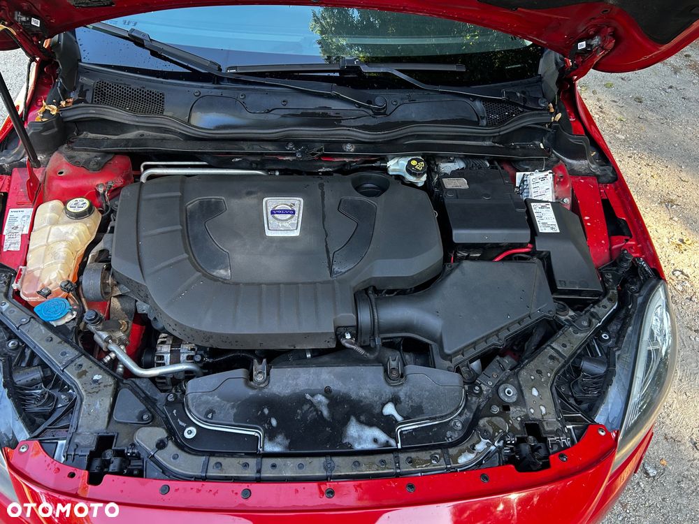 Volvo V40 D3 Summum - 14