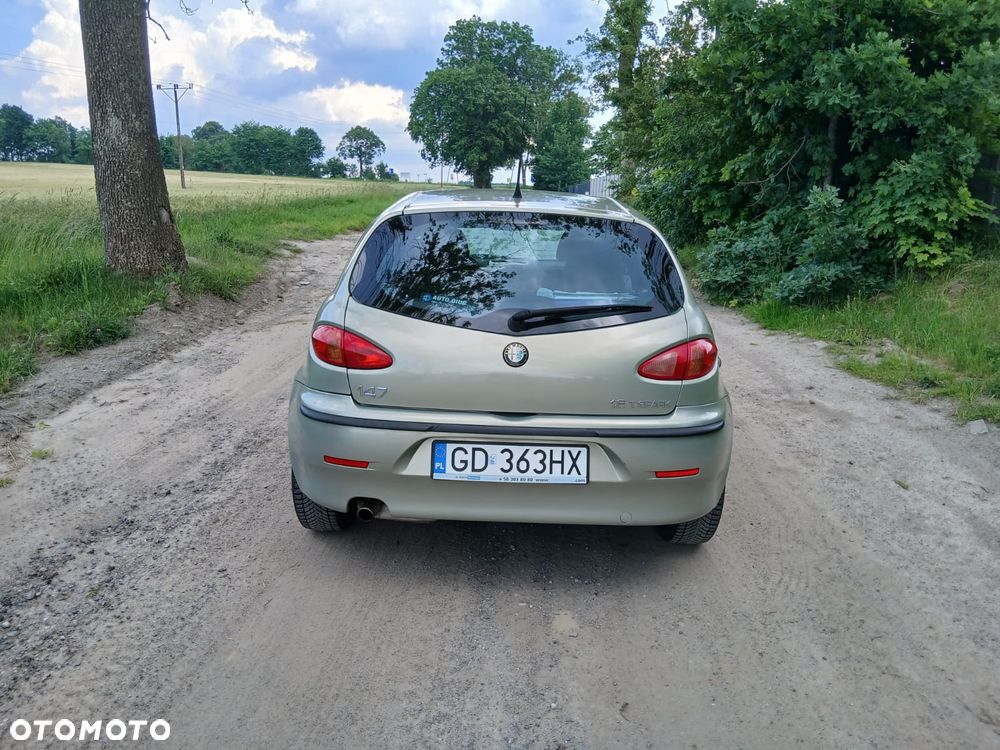 Alfa Romeo 147 1.6 Twin Spark Impression - 11