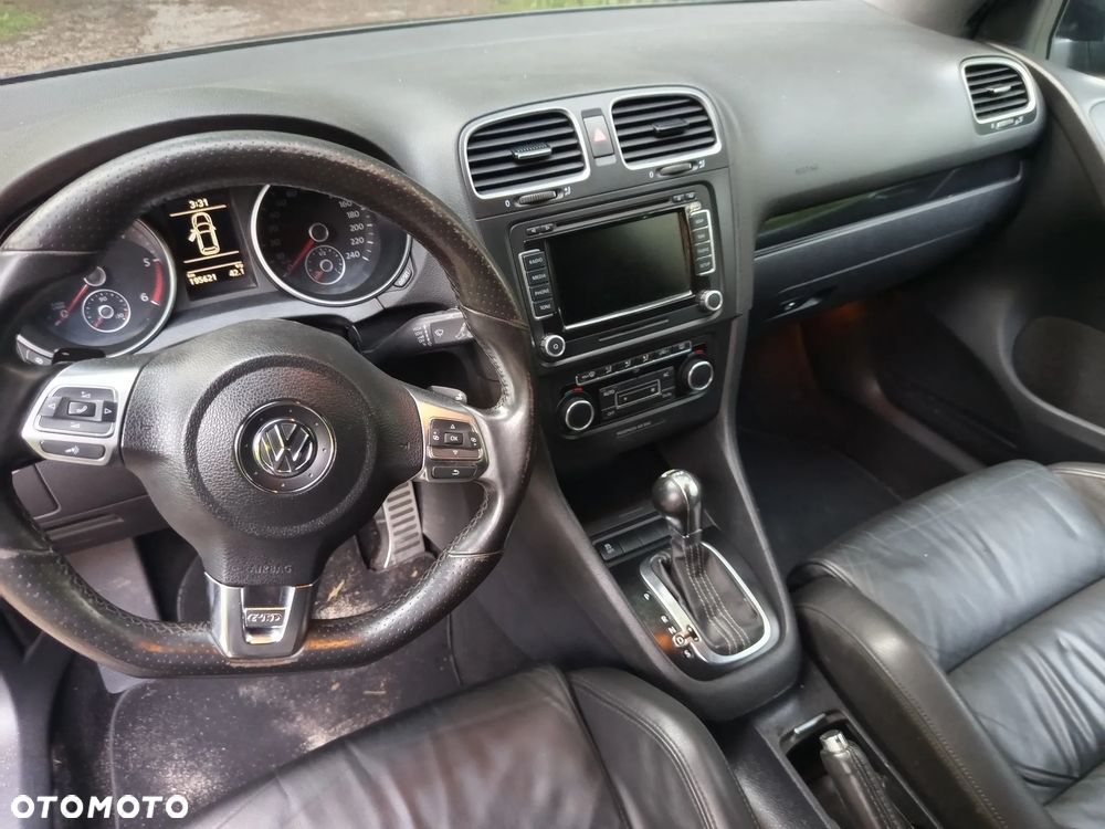 Volkswagen Golf - 8