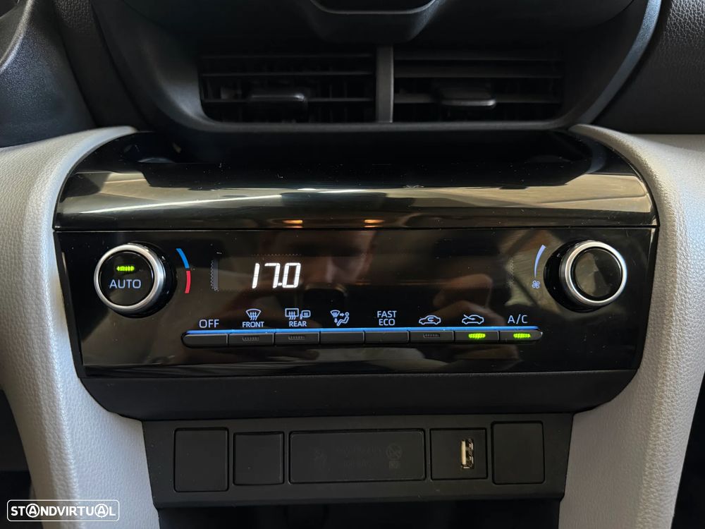 Toyota Yaris Cross 1.5 HDF Comfort Plus - 23