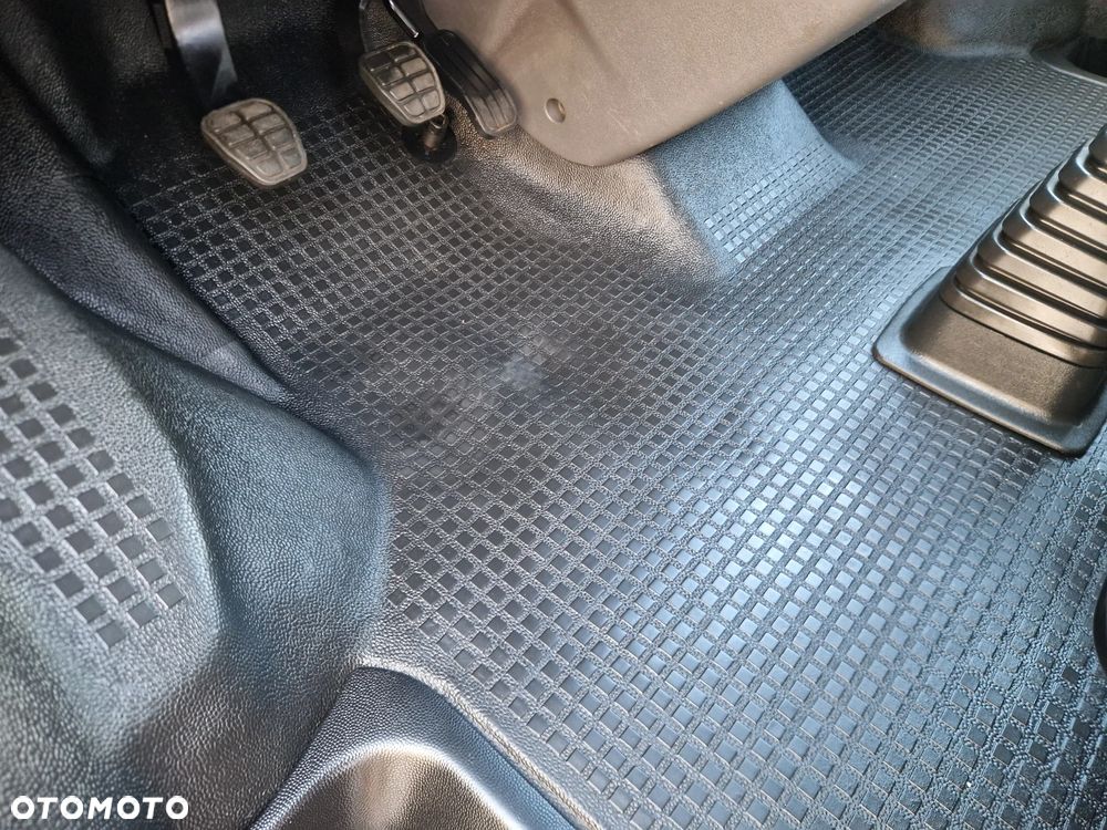 Volkswagen Transporter - 37