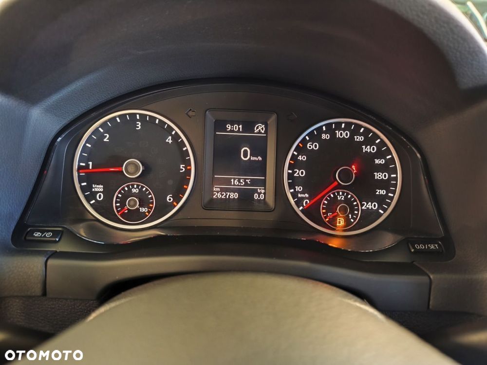 Volkswagen Tiguan 2.0 TDI DPF BlueMotion Technology Trend & Fun - 14