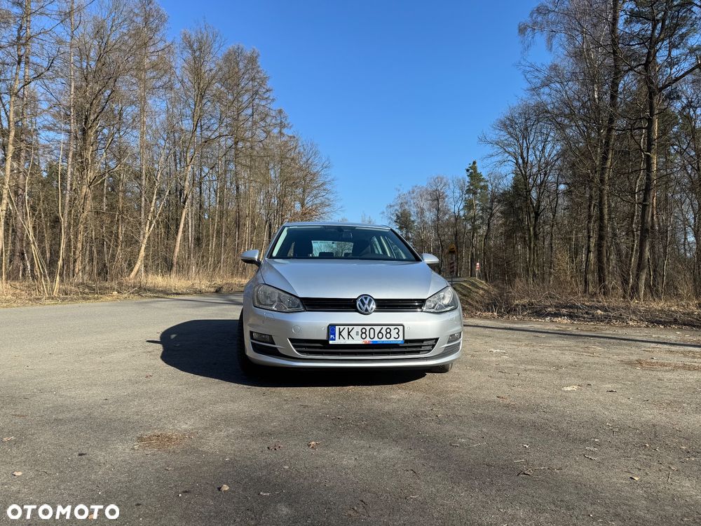 Volkswagen Golf 1.2 TSI BlueMotion Technology Comfortline - 2