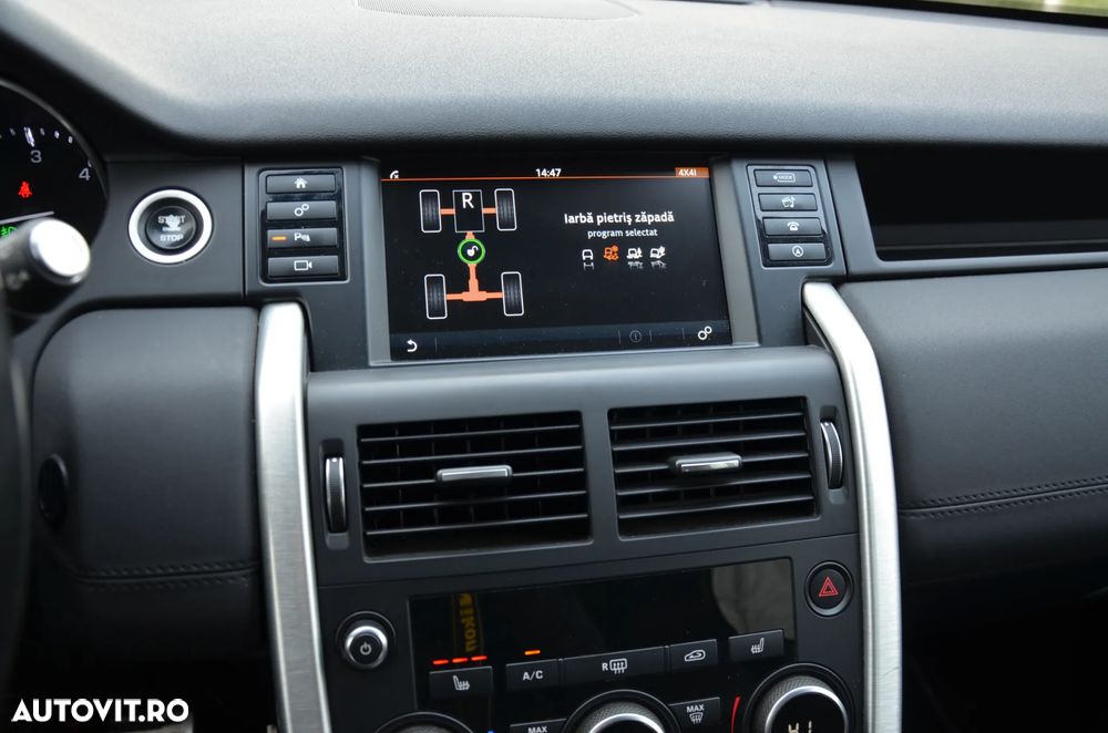 Land Rover Discovery Sport - 26