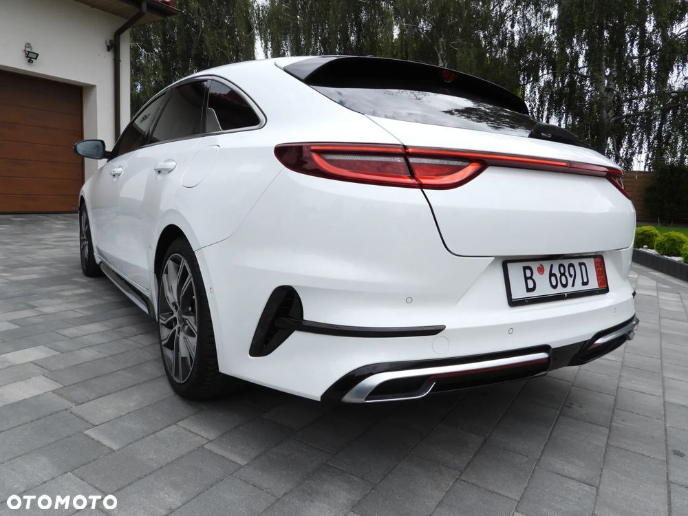 Kia ProCeed 1.5 T-GDI DCT7 OPF GT LINE - 22