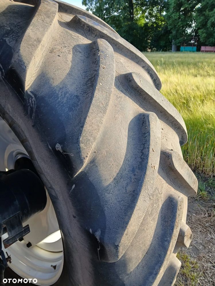 New Holland T6050 plus - 6