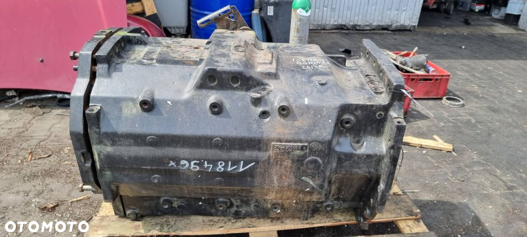 OBUDOWA SKRZYNI DEUTZ- FAHR AGROTRON X720 - 5
