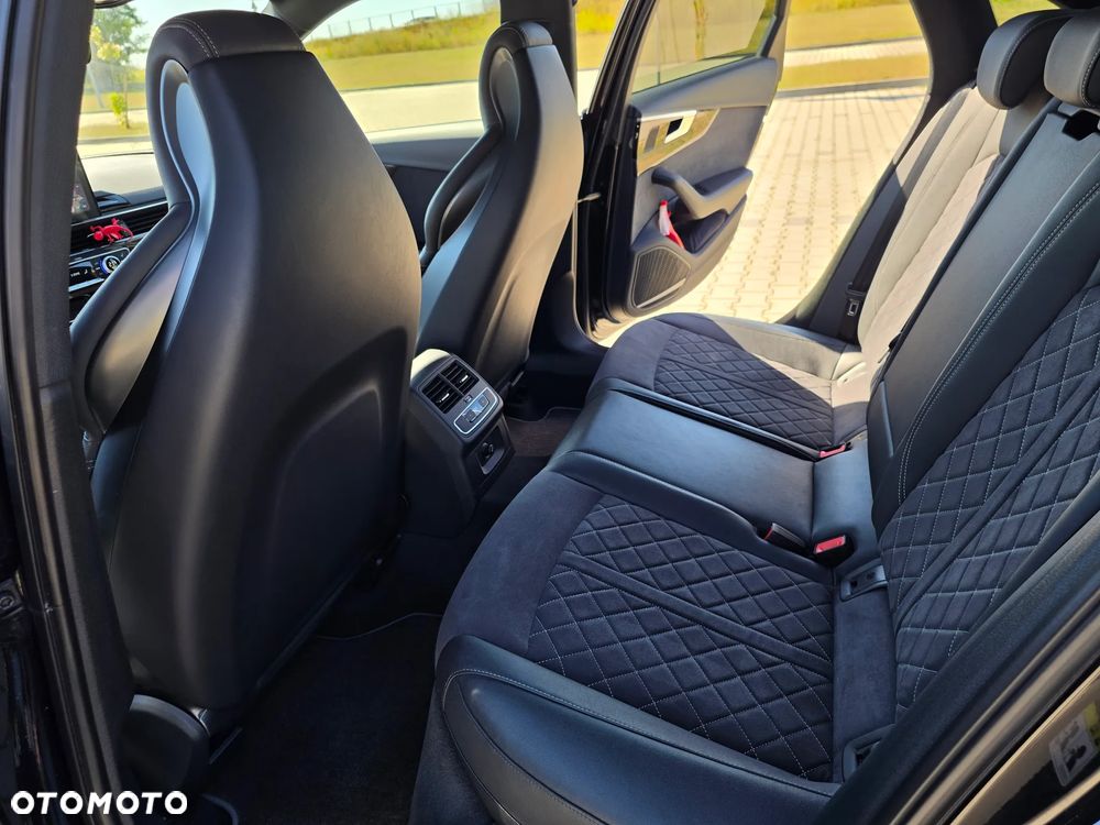 Audi S4 Limousine - 18