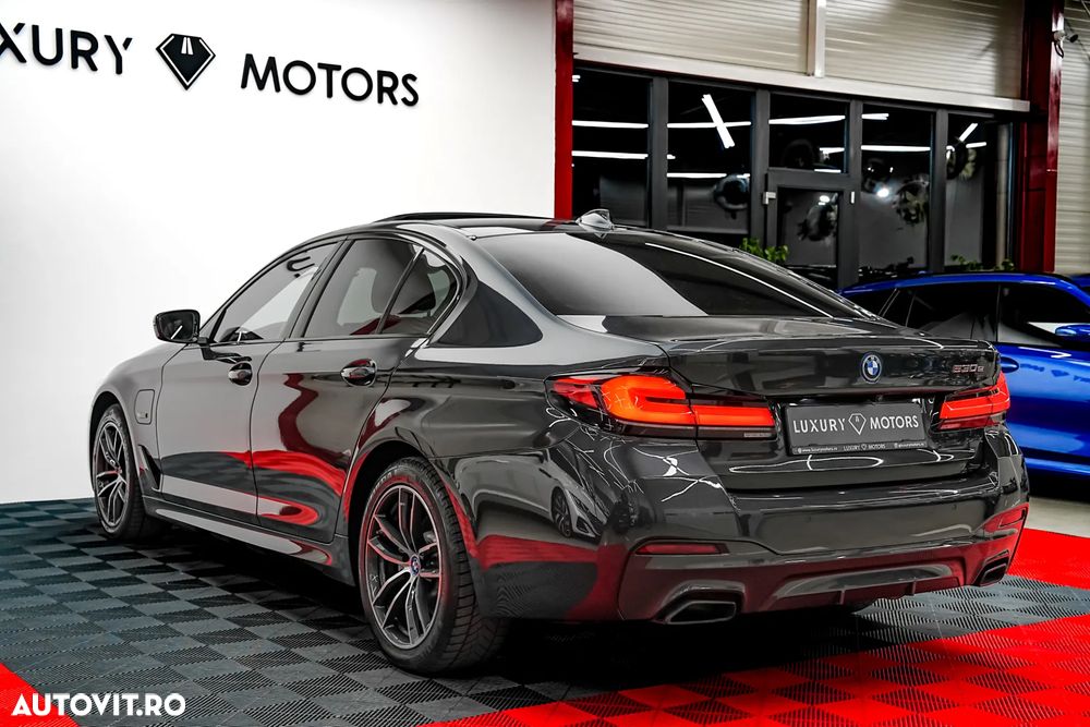 BMW Seria 5 530e Aut. M Sport Edition - 8