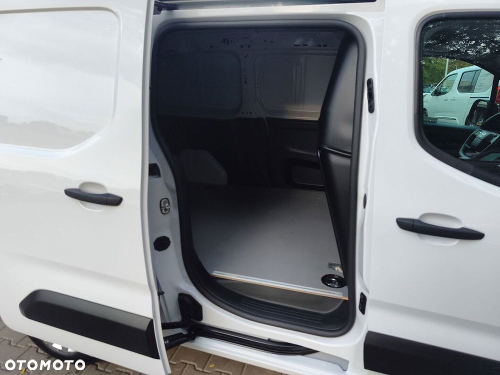 Toyota PROACE CITY - 23