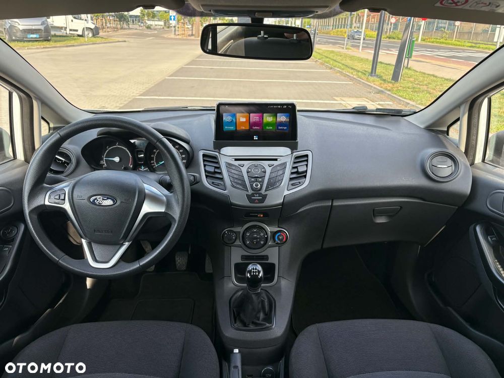 Ford Fiesta - 10